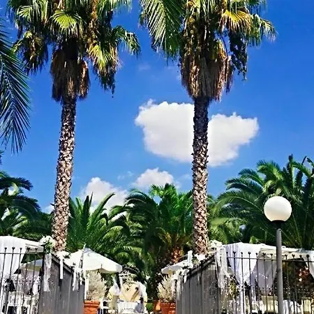 Tenuta Santa Lucia Otel 3*