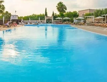 Hotel Tenuta Santa Lucia 3*