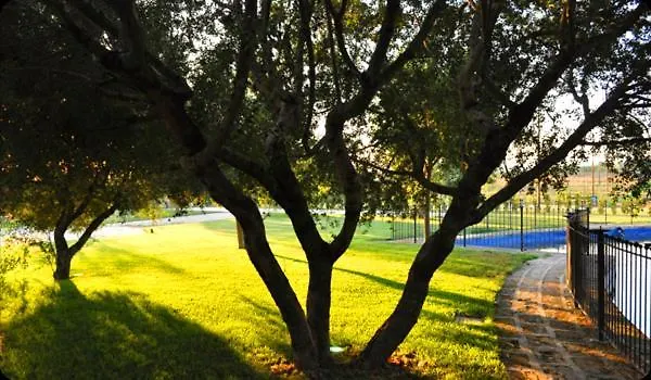 Hotel Tenuta Santa Lucia 3*