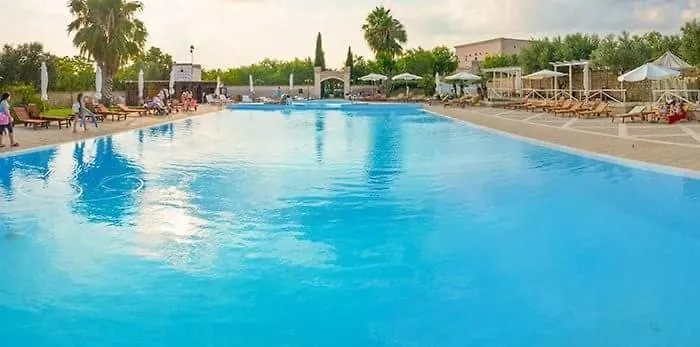 Hotel Tenuta Santa Lucia 3*